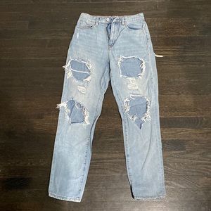 BDG ripped blue mom jeans. size 28